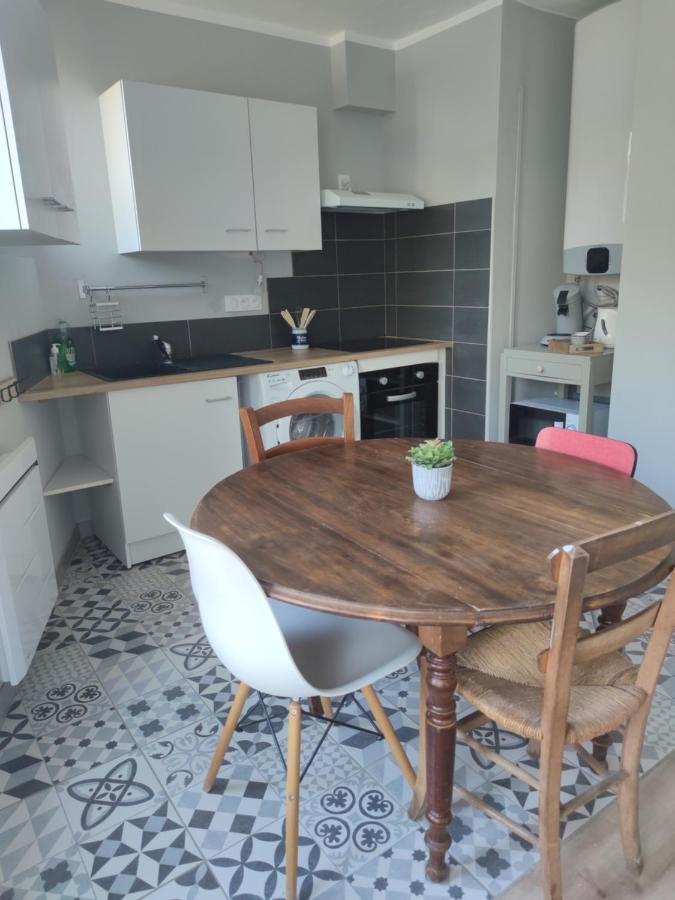 Apartamento Les Plantades Aveyronnaises Saint-Georges-de-Luzençon Exterior foto